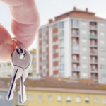 Có cần công chứng hợp đồng mua chung cư không?
