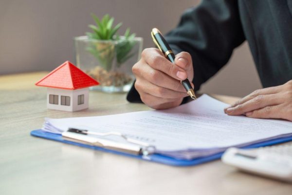 công chứng nhiều tài sản thừa kế