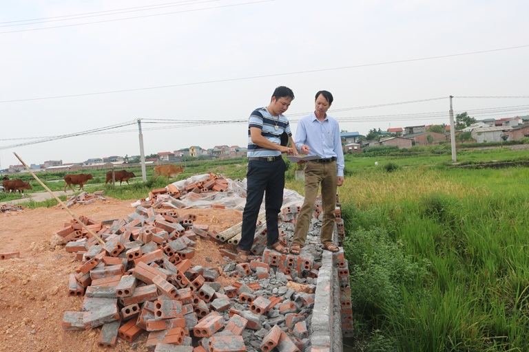 hàng rào lấn đất