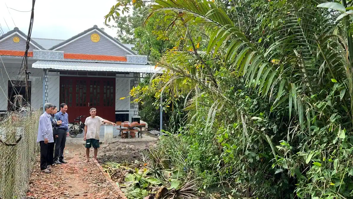 tranh chấp đất liền kề