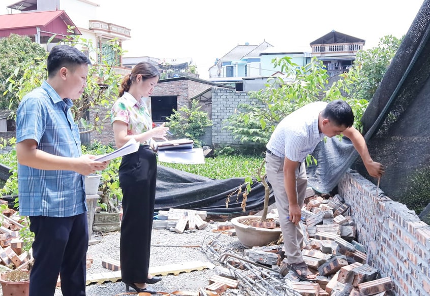 hàng rào lấn đất