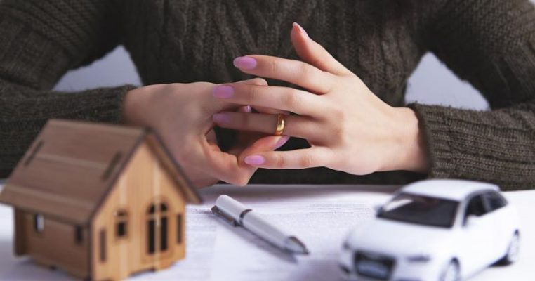 ly hôn khi chồng/vợ ở nước ngoài